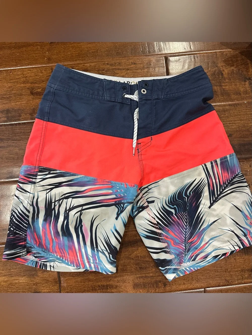Boys Billabong Platinum X Tribong Fronds boardshorts - Size 26